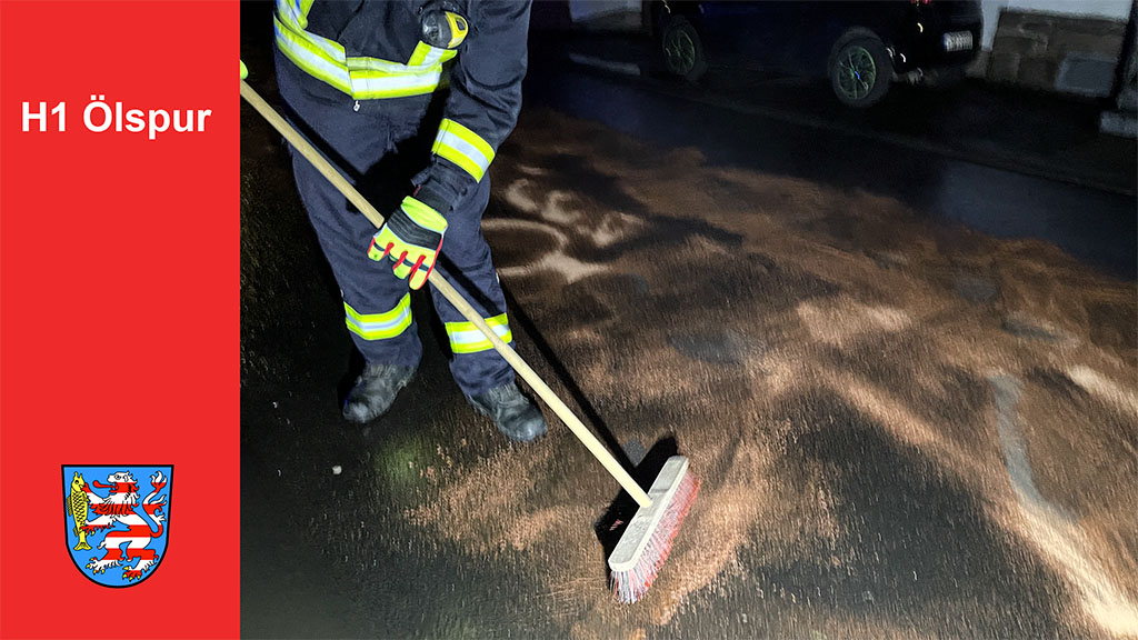 Einsatz, Ölspur, 28.03.2024